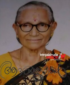 കാറപകടത്തില് പരിക്കേറ്റ് ചികിത്സയിലായിരുന്ന വയോധിക മരിച്ചു